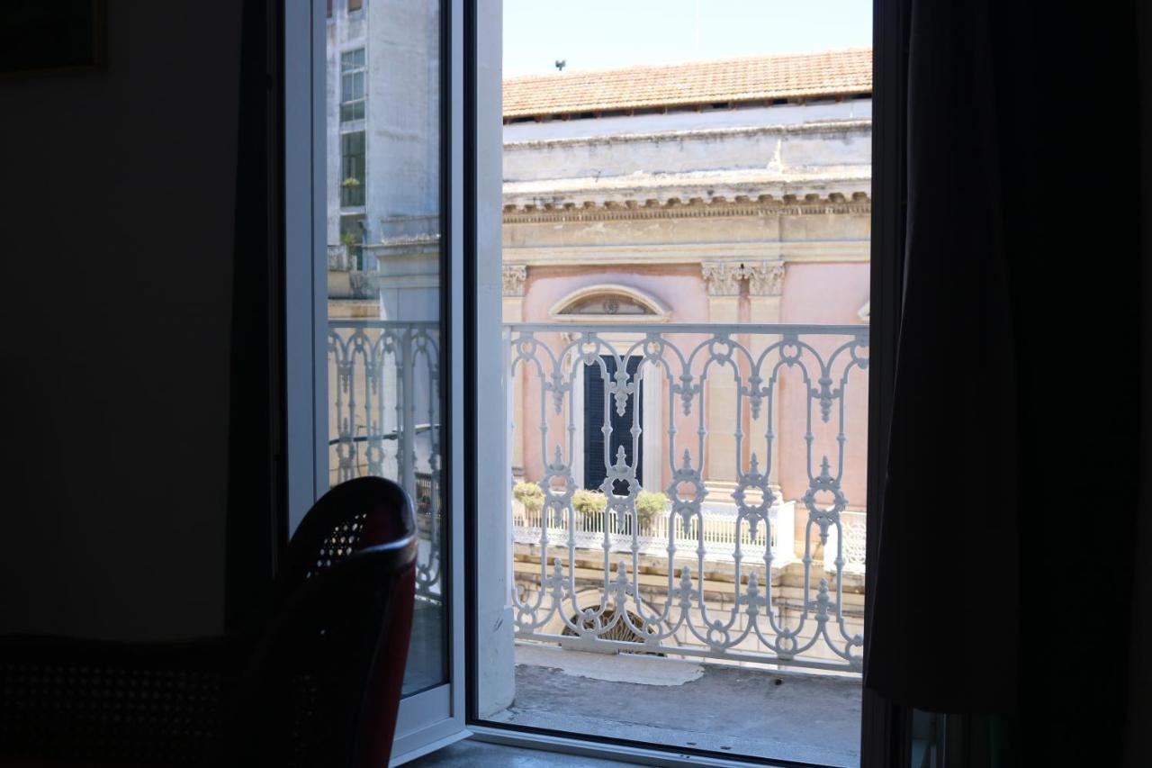 Fatata Suites Lecce Esterno foto