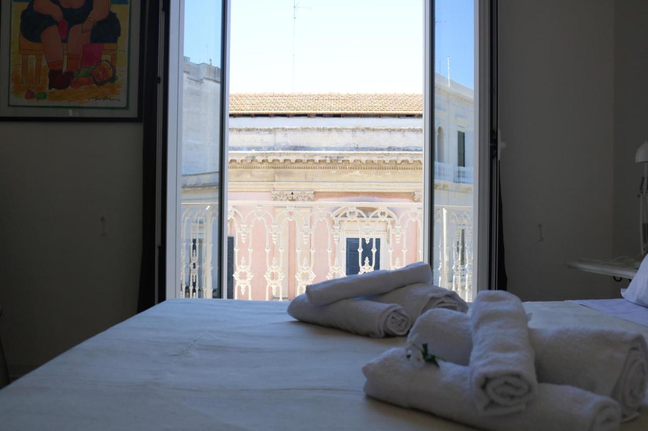 Fatata Suites Lecce Esterno foto
